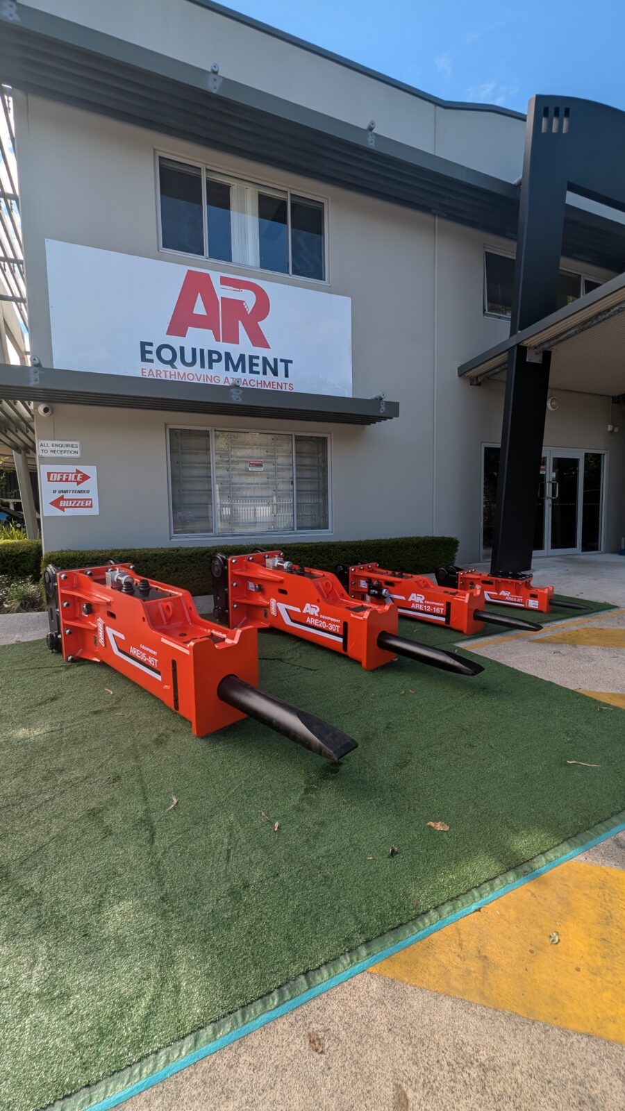 Excavator Rock Breakers - Image 4