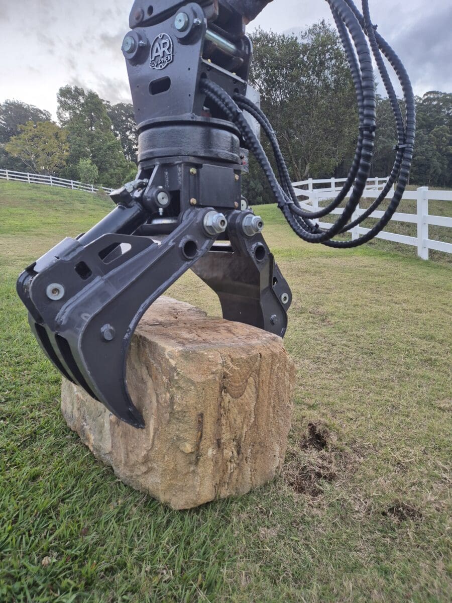 Heavy Duty Rotating Grab - Image 15