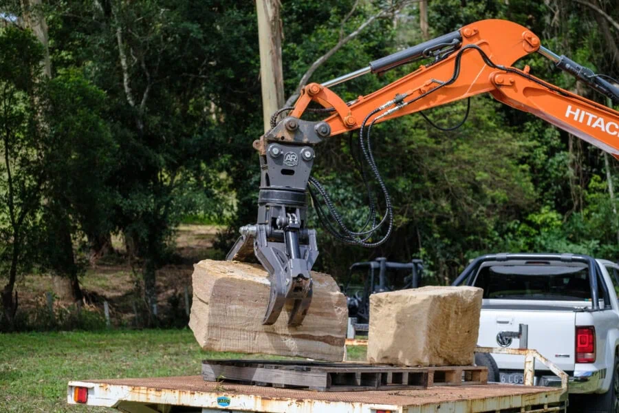Heavy Duty Rotating Grab - Image 2