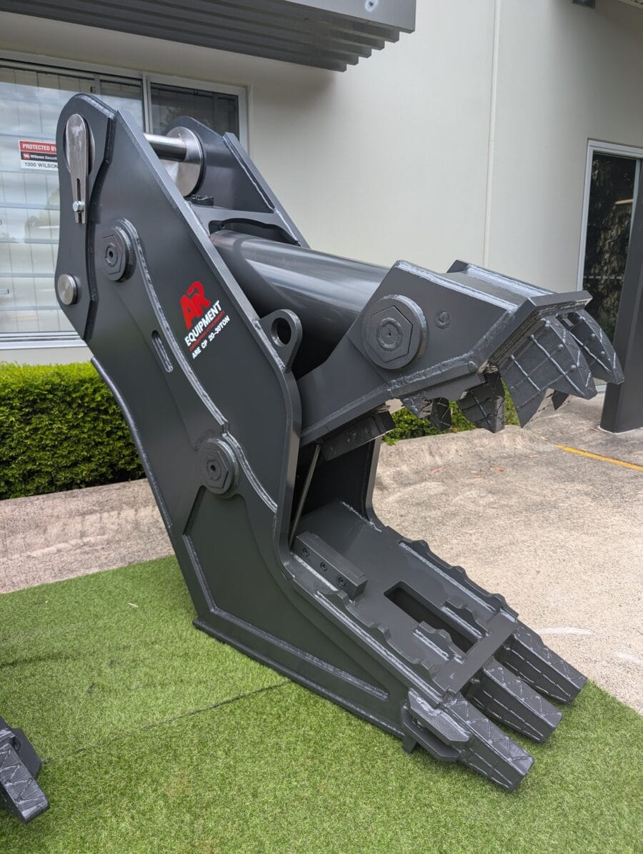 Excavator Pulveriser | The Ultimate Concrete crusher - Image 11
